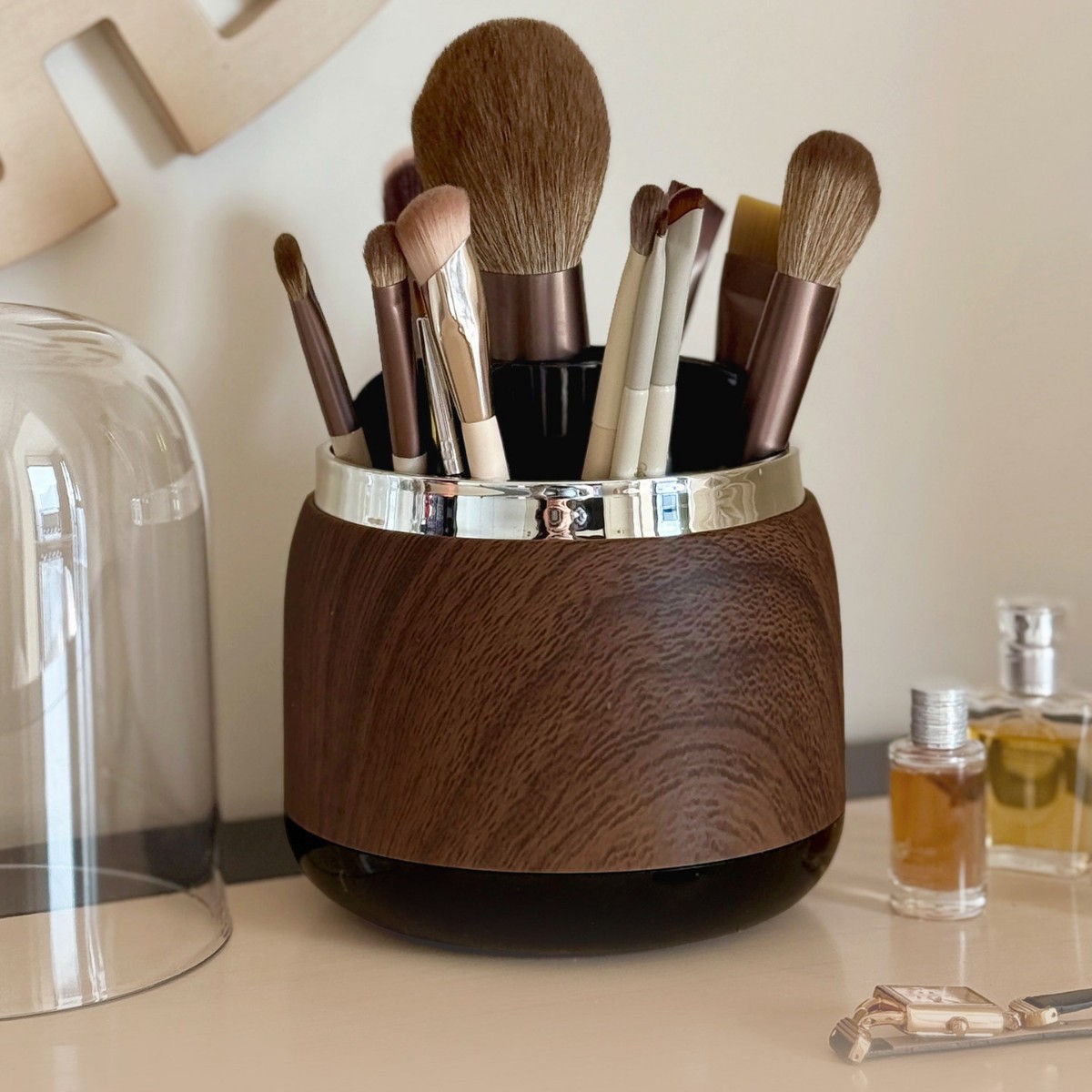 Luxe make-upborstelhouder voor - Luxury Skincare And Makeup Brands recensie en prijs